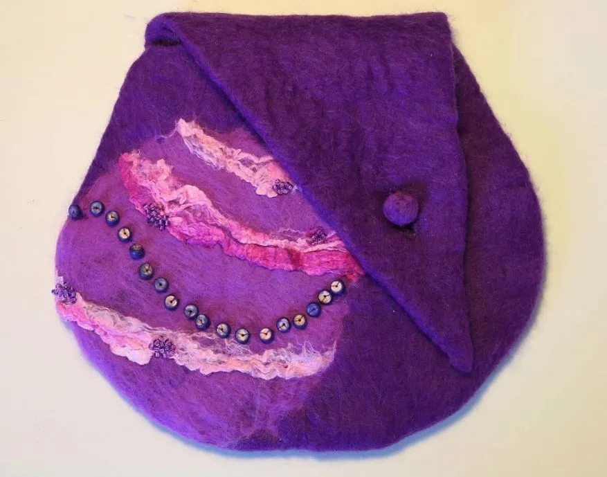 Felt bag assessment piece by Penny Merrett