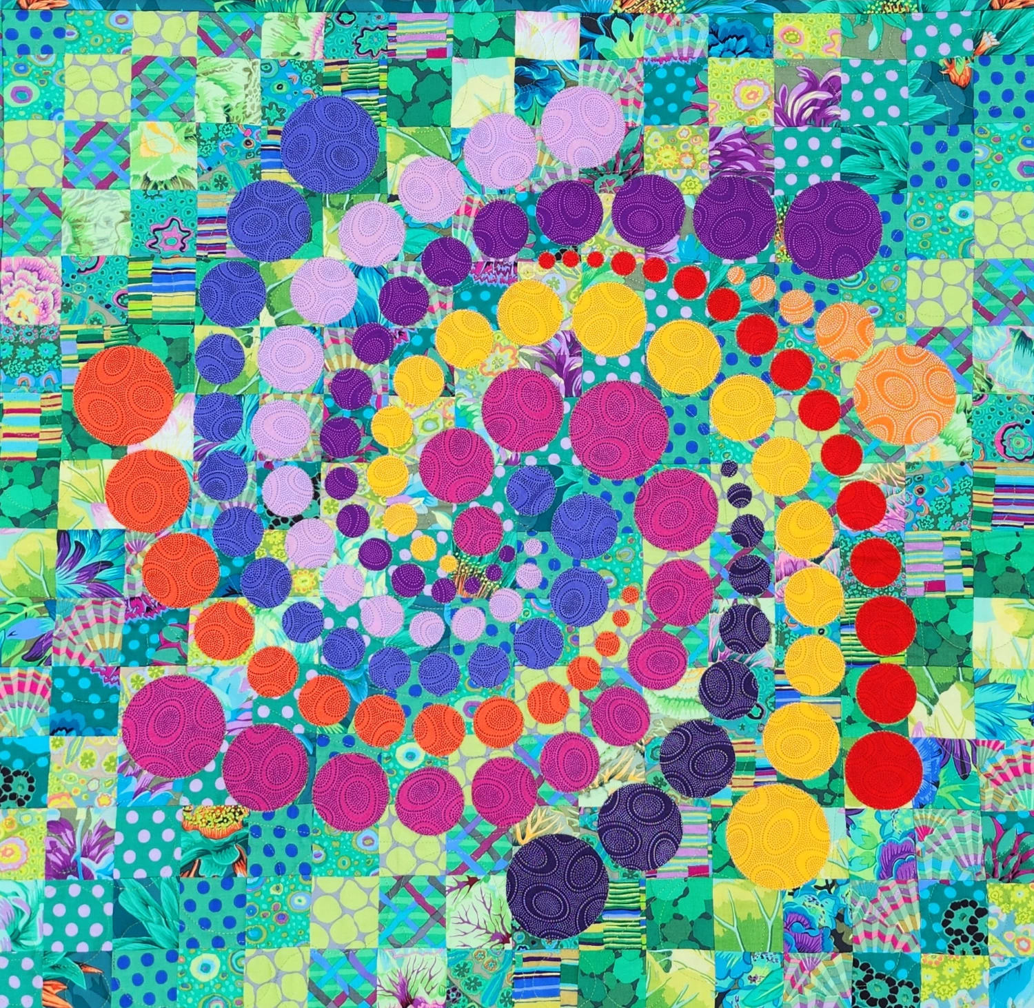 Spiral Circles design by Patchwork Graduate Lyn White